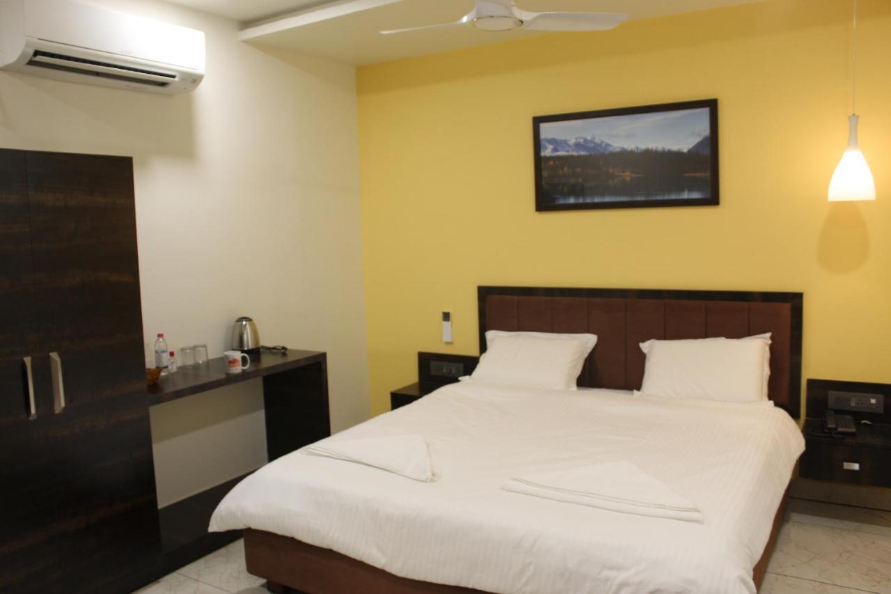Hotel Kumbhakarna Guntūr 外观 照片
